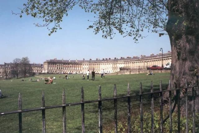 Bath: A City Shaped by Water, Stone and Society